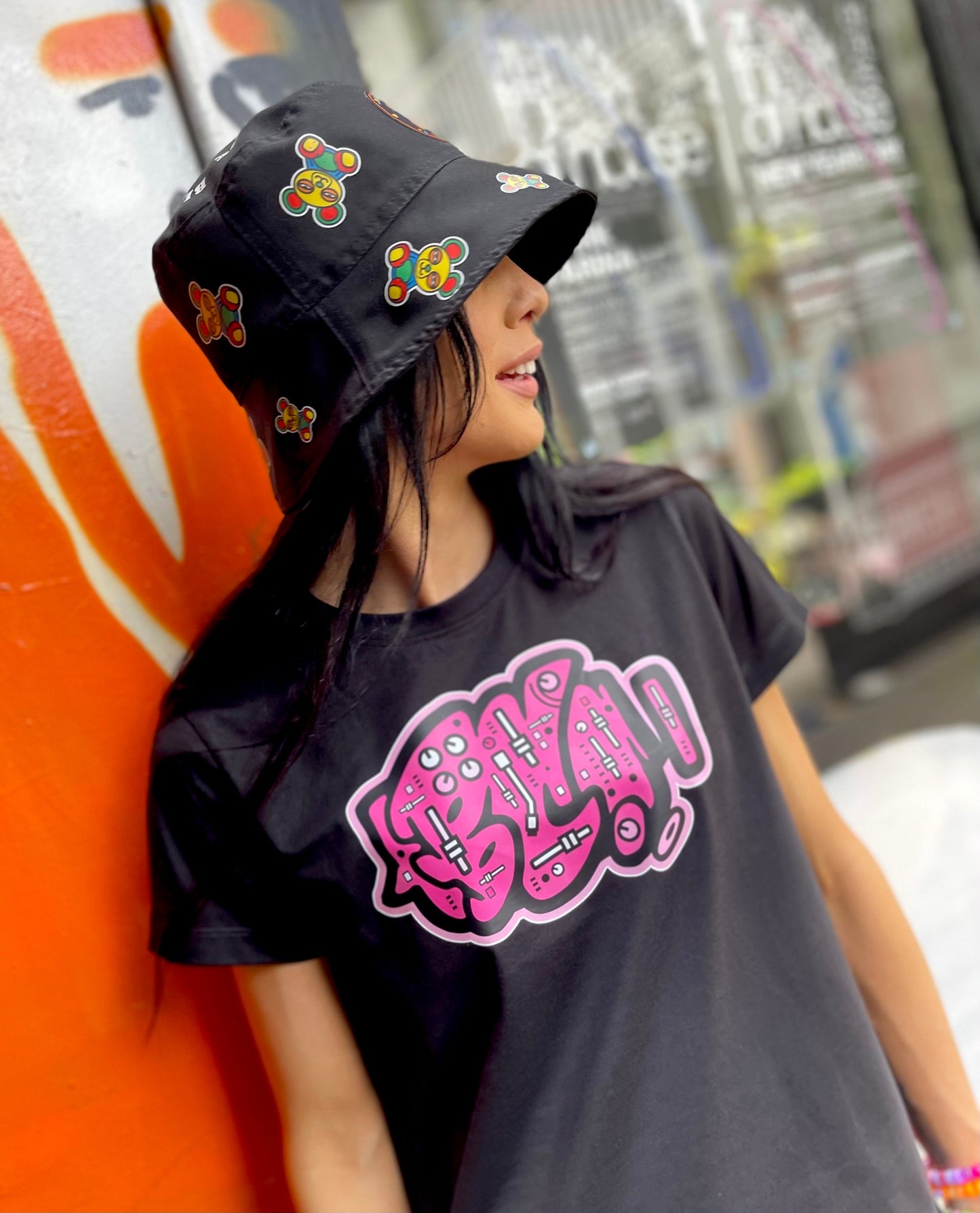 reversible blazie bucket hat