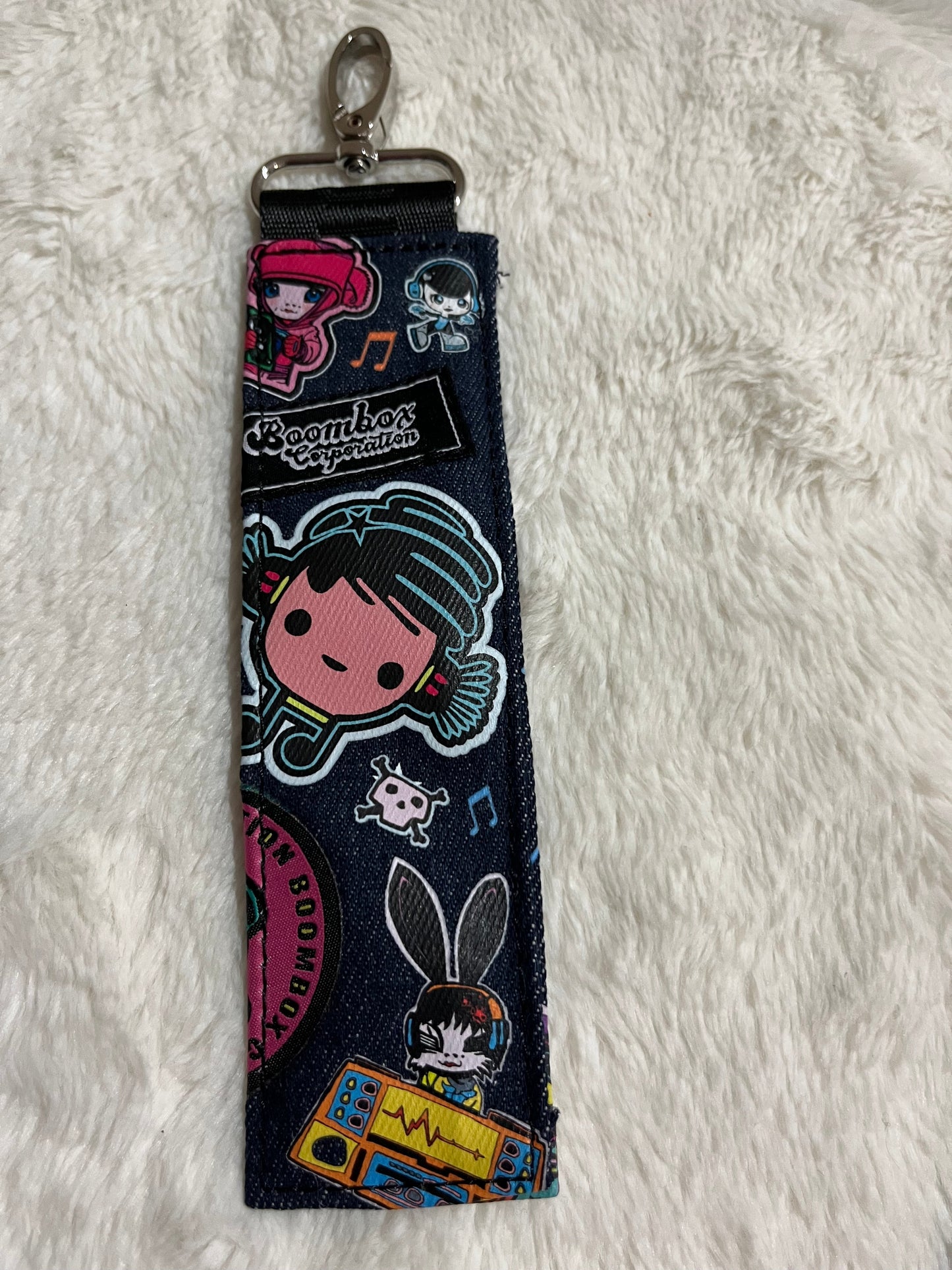 bag tag x boombox maisie