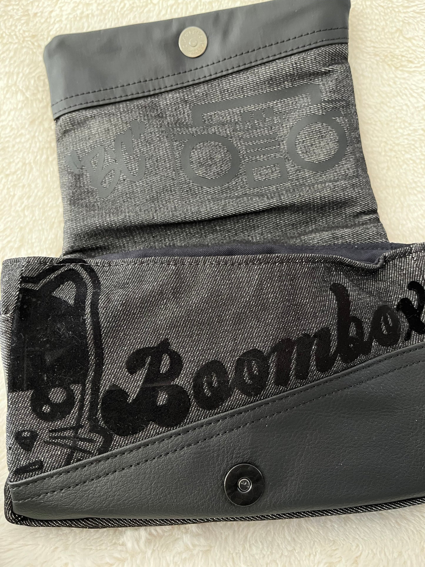 boombox one off lion bag