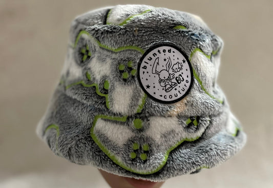reversible controller furry bucket hat