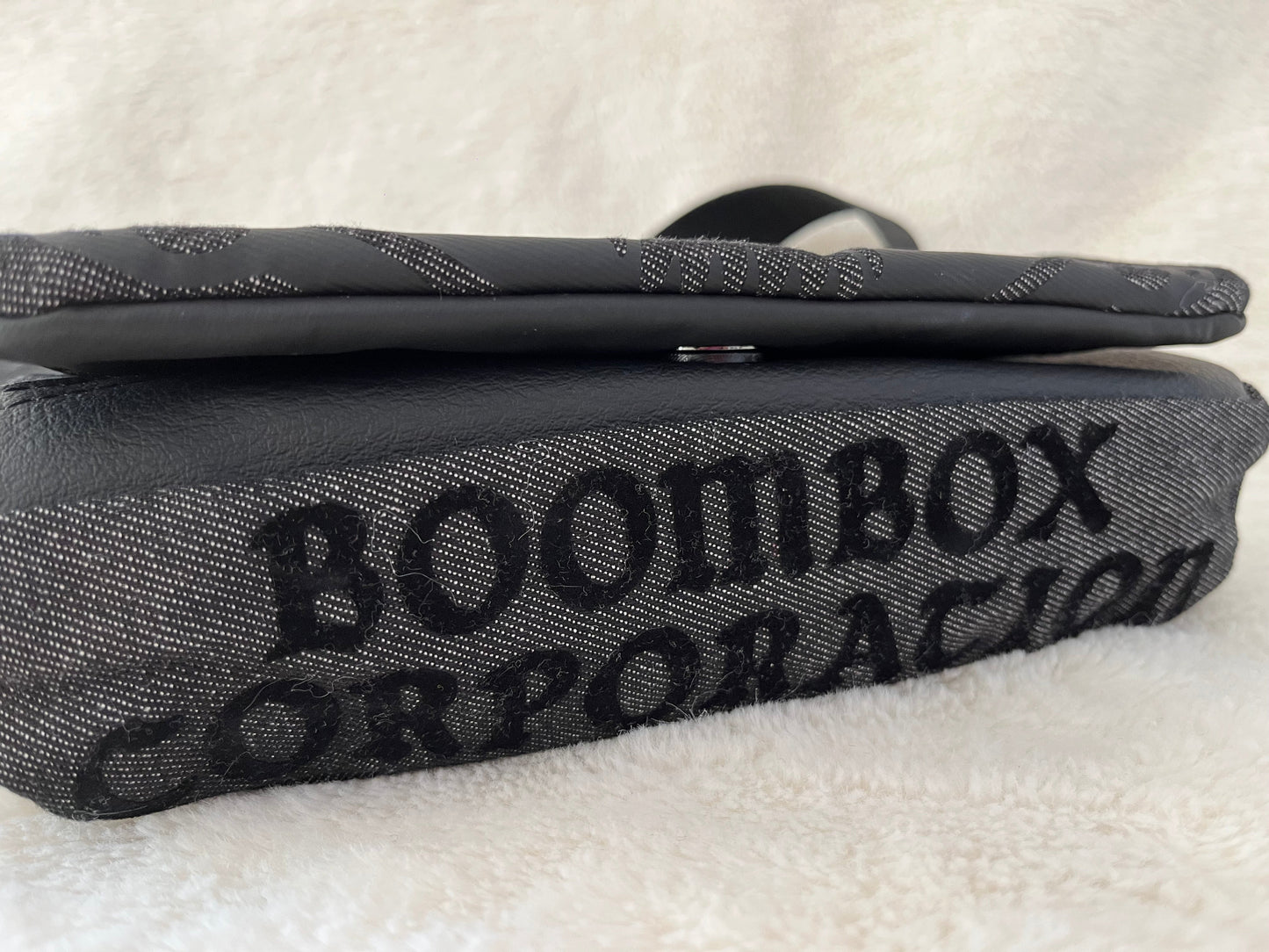 boombox one off lion bag