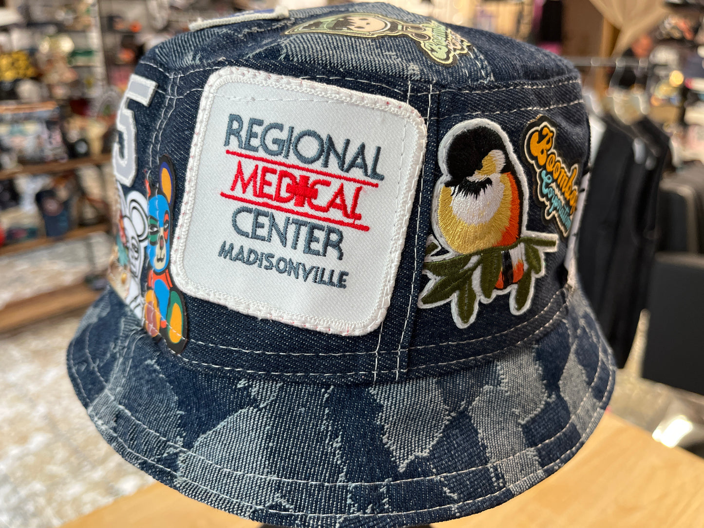 reversible denim neuroscience bucket hat / short brim