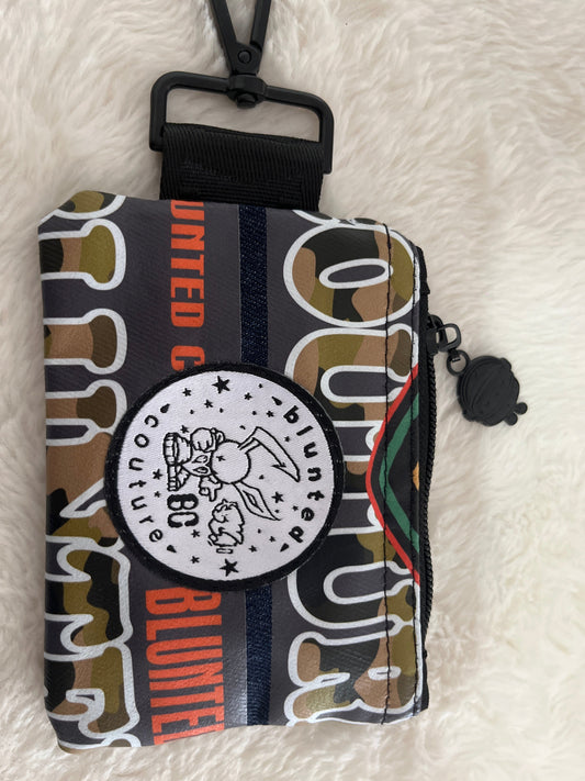 mini USB stash bag – smokey, camo & blunted