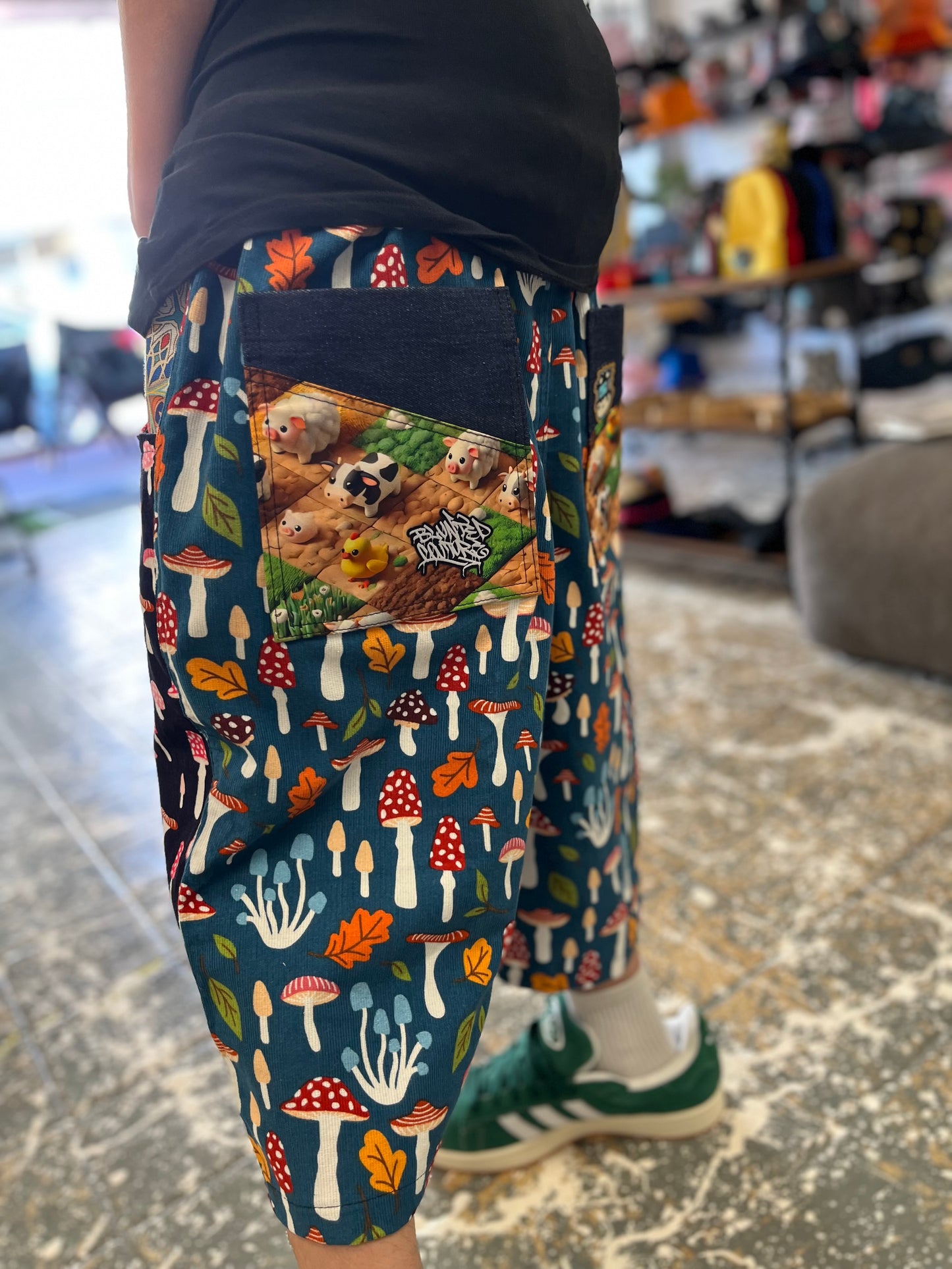 denim shorts mushroom XL