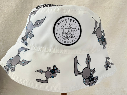 reversible white big ups bunny XL bucket hat