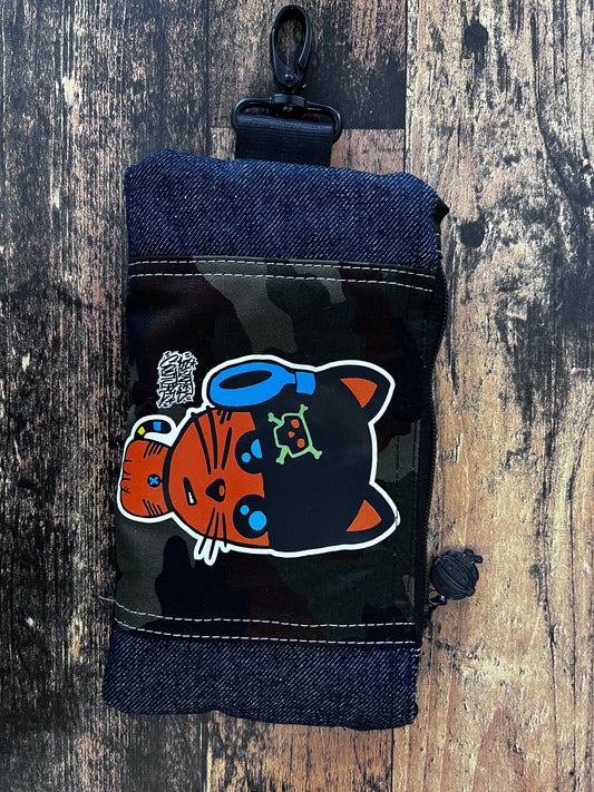pochette hard clawz
