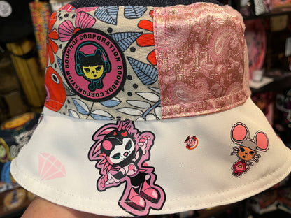 reversible white haarlem XL bucket hat