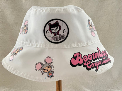 reversible white maisie bucket hat
