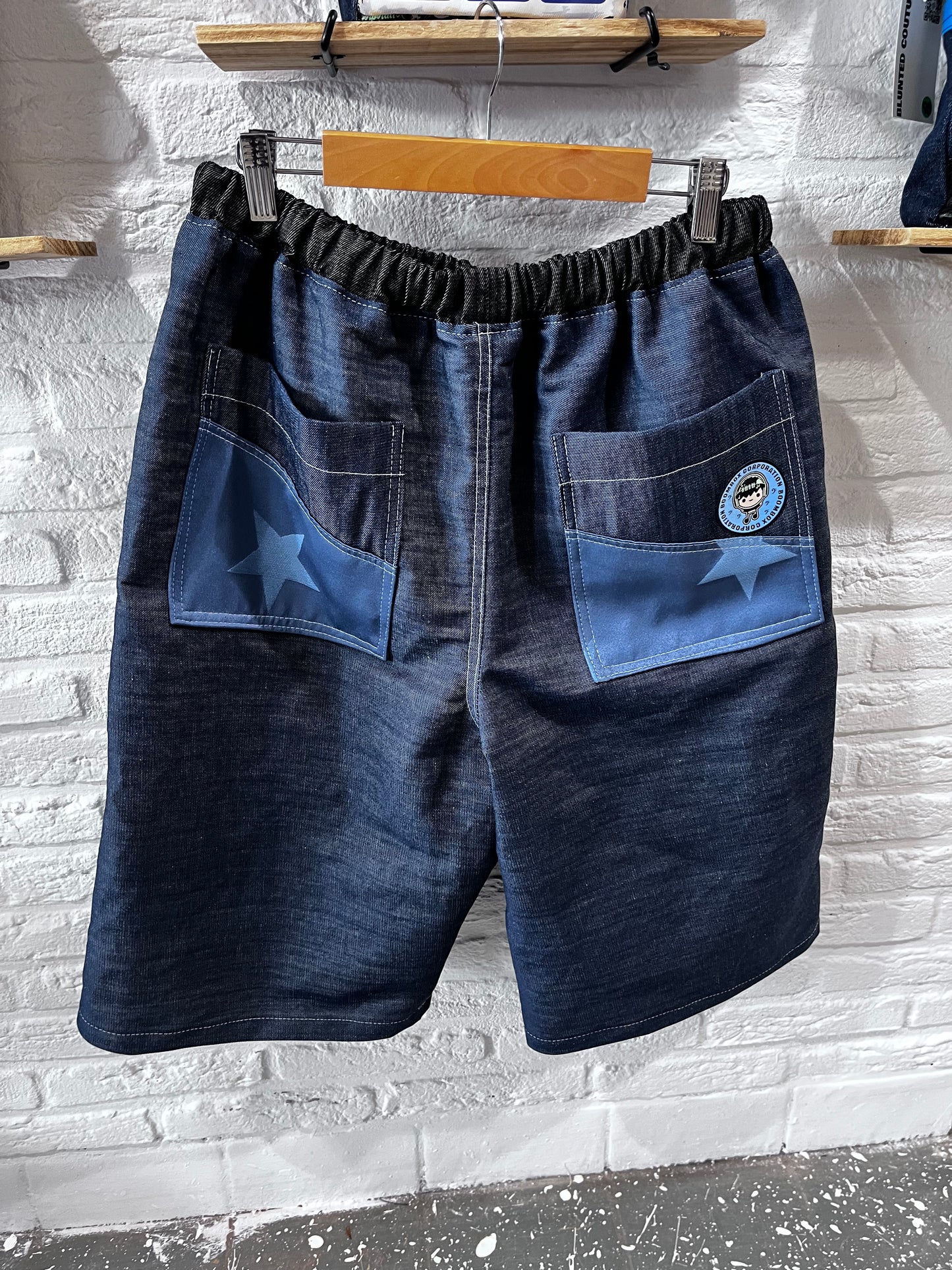 stars n blue denim shorts L