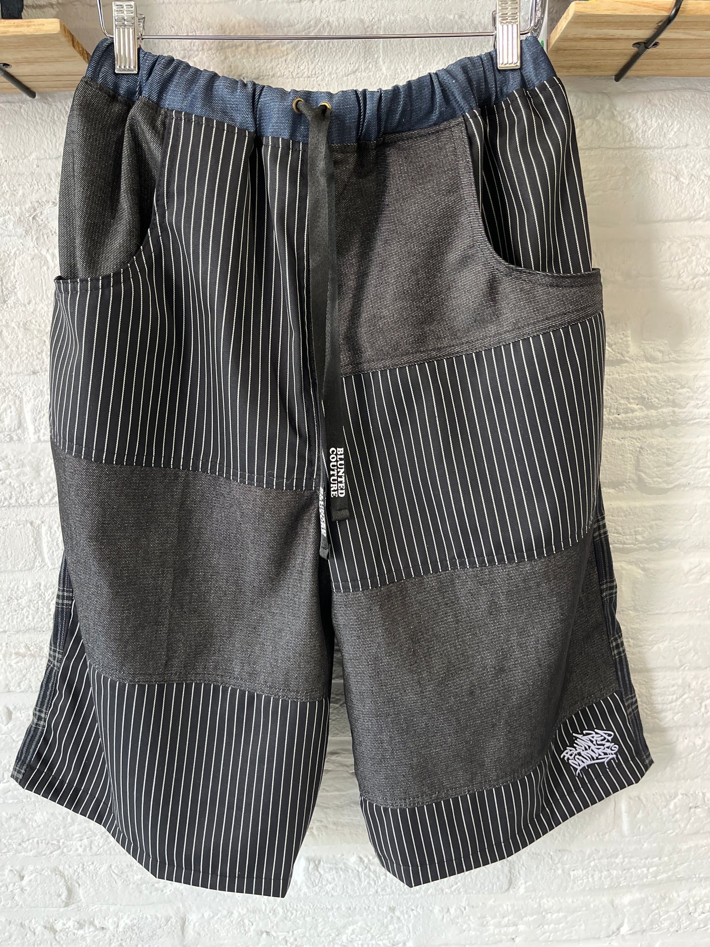pin stripe n black denim shorts medium