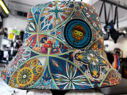 reversible leadlight bucket hat