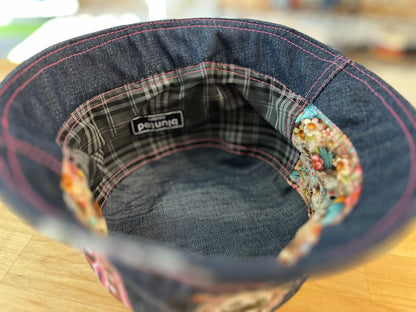 reversible rose raver bucket hat / short brim
