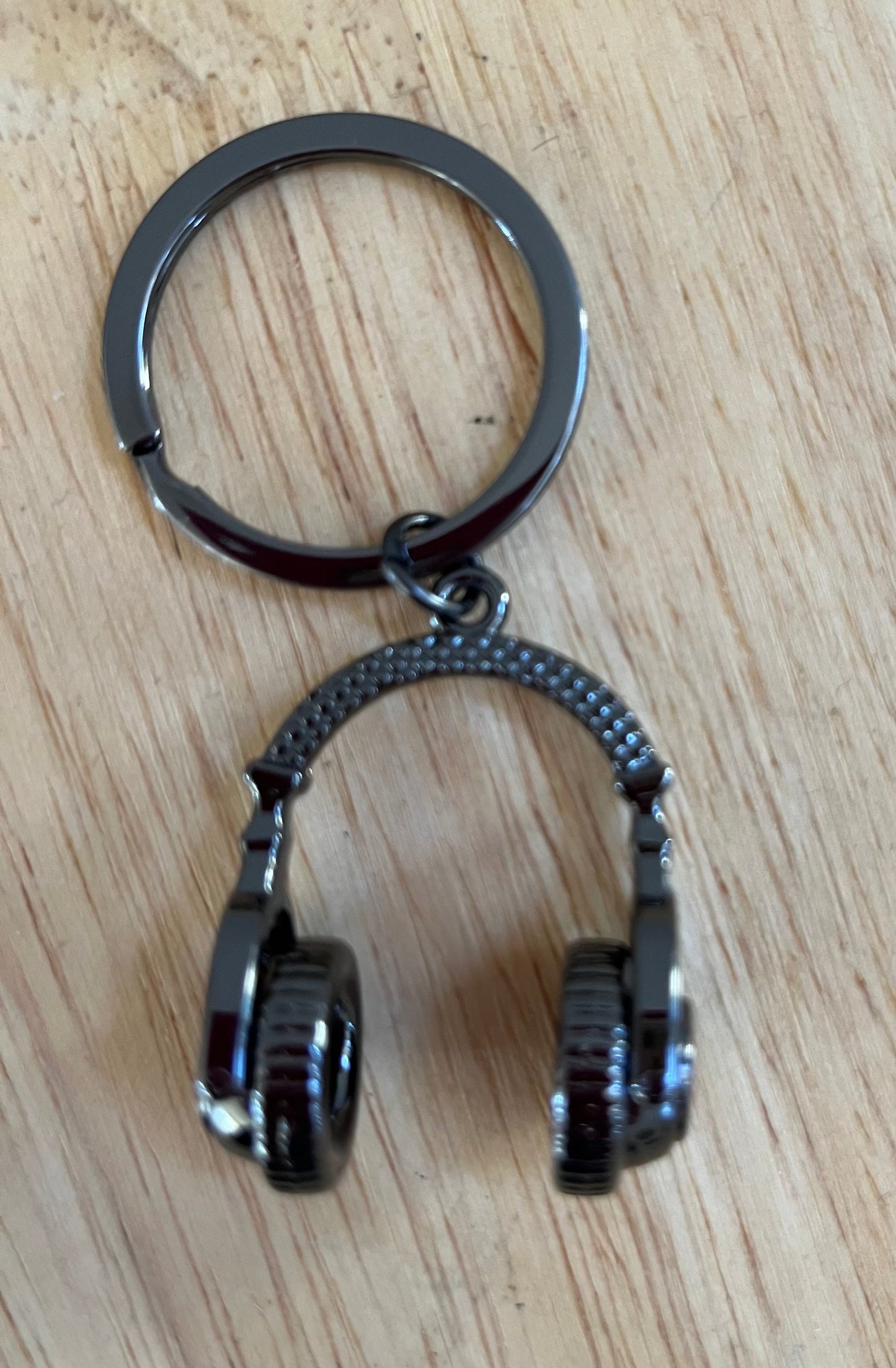 blunted black headphones key ring