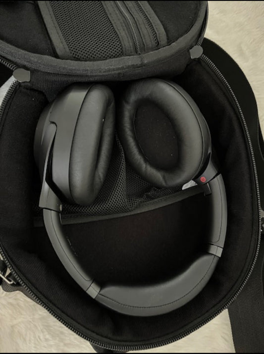 blunted couture bpm soft headphone bag