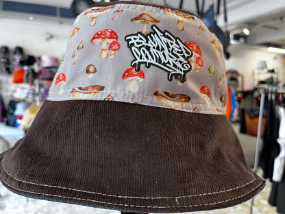 reversible B & W with mushroom bucket hat