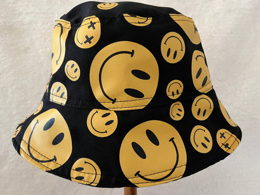 smiley bucket hat