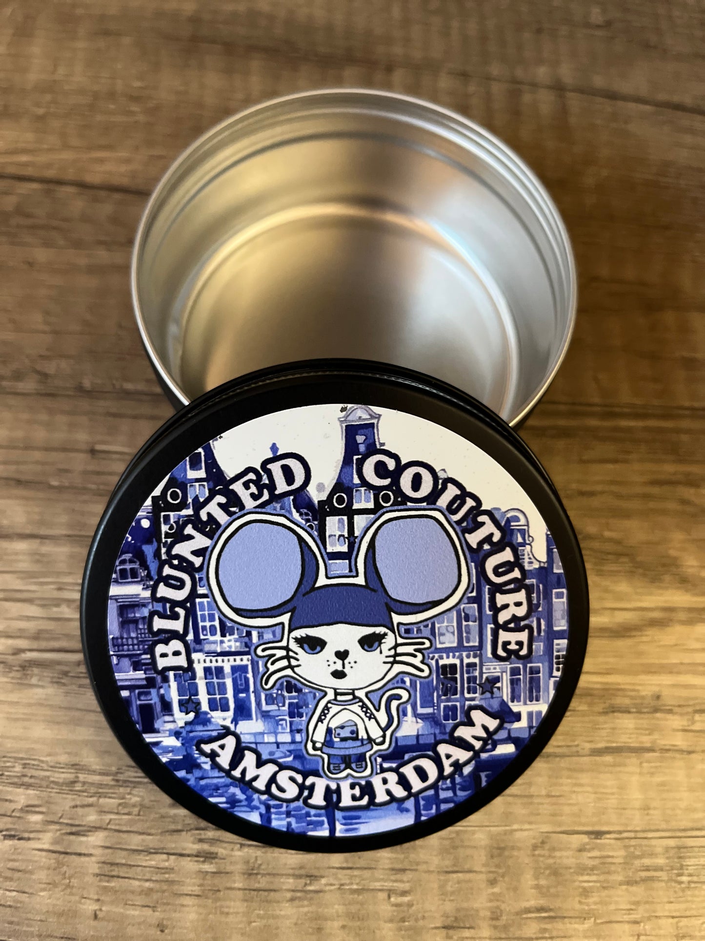 Delft blue maisie round blunted couture Amsterdam tin