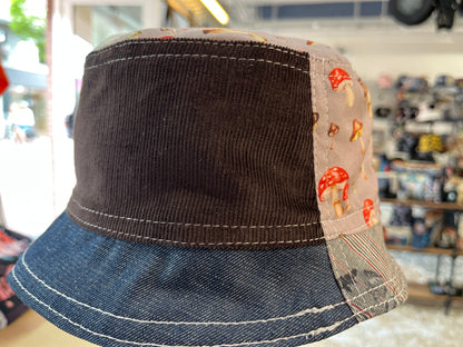 reversible mushroom cord tartan bucket hat / short brim