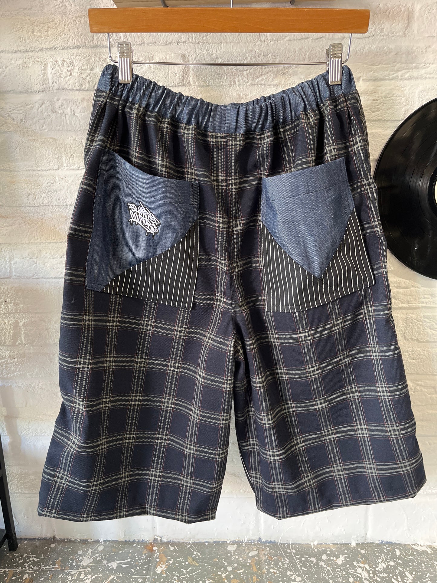 pin stripe n black denim shorts medium